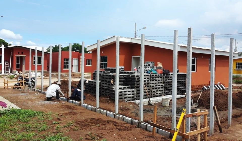 Construccion Muro Perimetral Nicaragua - Cimientos laterales