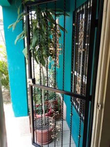 Instalacion de Puertas Starling Constructions Nicaragua