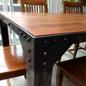 Fabricación de Muebles y Adornos Metálicos